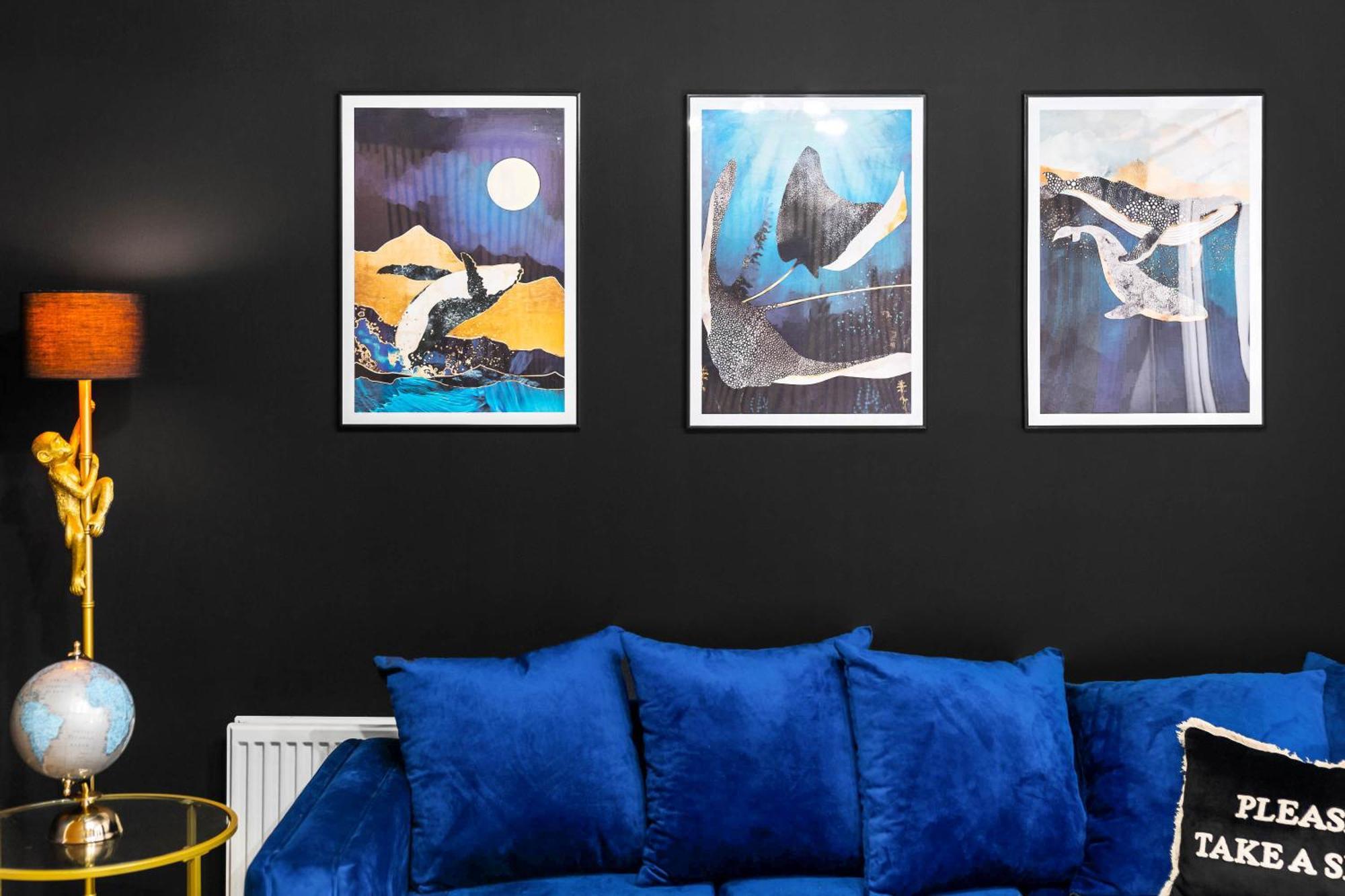 Stylish Manchester 4 Bed House W/Garden ✘ Sleeps 9 - Salford ☆ Free Parking → Smart Tvs In Every Bedroom ☆ Free Netflix & Ultra Fast Wifi ✪ 6 Min To City Centre, Close To Trafford Centre, Etihad Stadium, Manchester Arena, Clubs & More! ภายนอก รูปภาพ